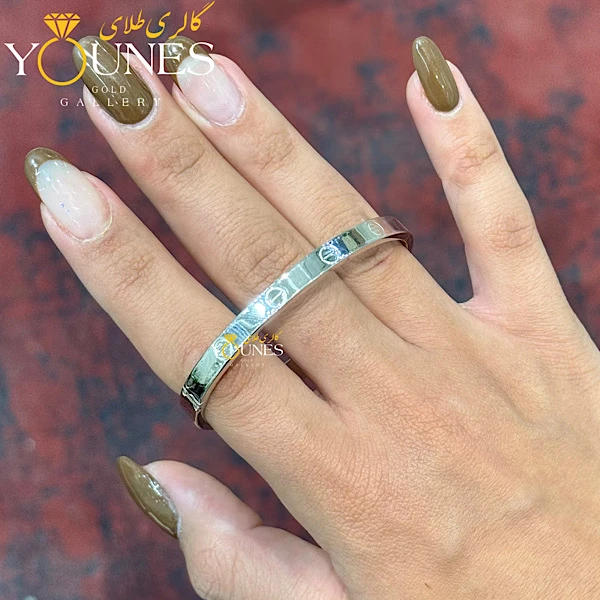 النگو طلا لاو کارتیر سفید